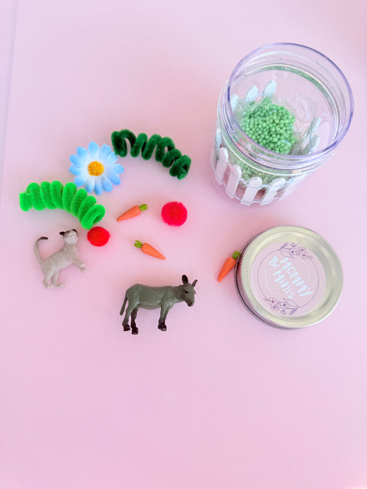 Fun on the Farm Sensory Jar