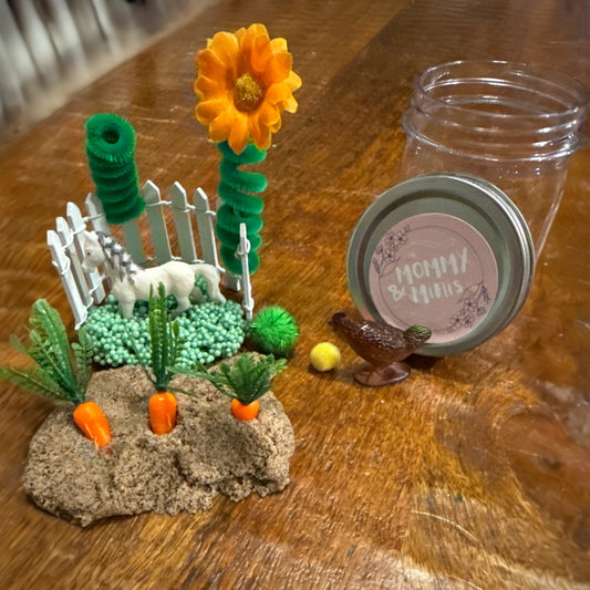 Fun on the Farm Sensory Jar